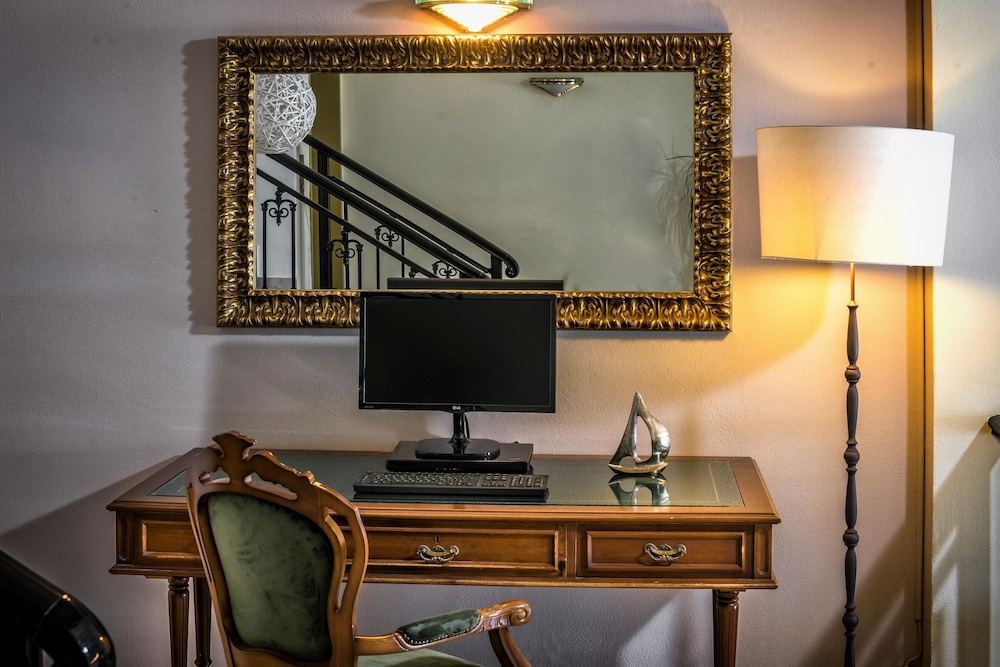 Hotel Matheo Villas & Suites — Hotel rooms in Malia