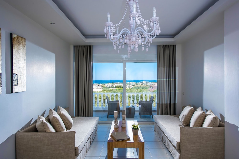 Hotel Matheo Villas & Suites — Hotel rooms in Malia