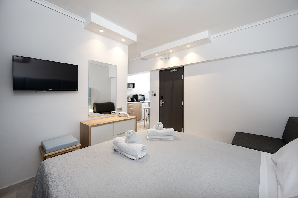 Poseidon Hotel and Apartments — Hotel rooms in Kos Town, South Aegean