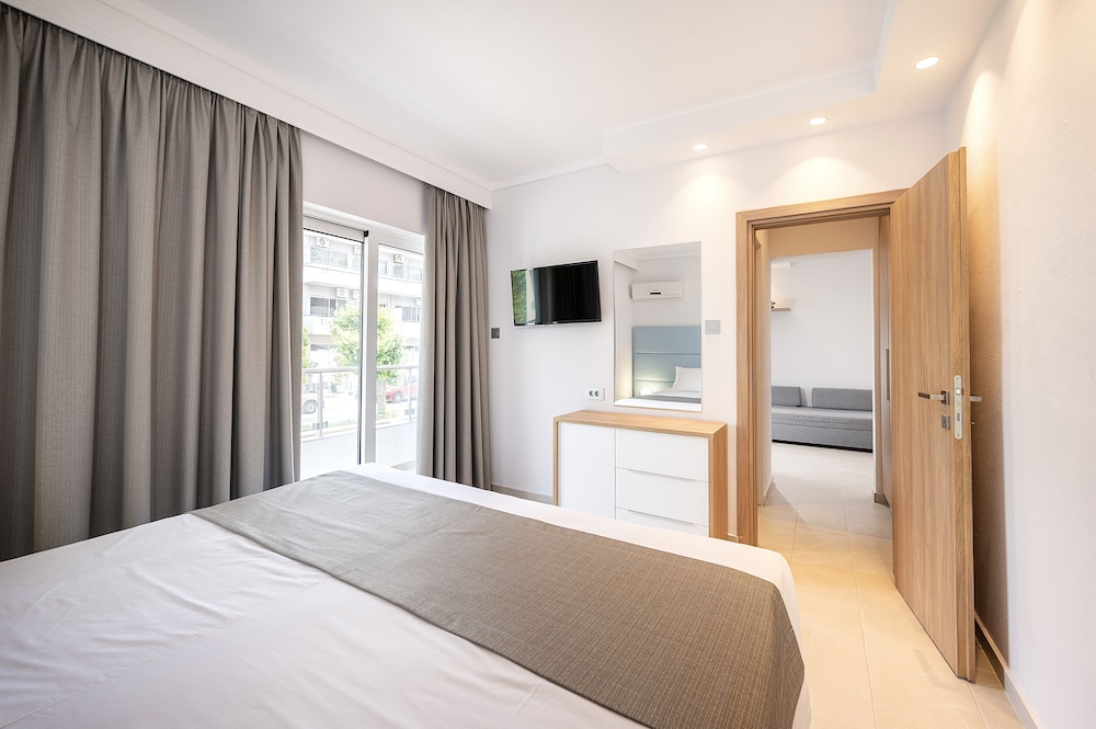 Poseidon Hotel and Apartments — Hotel rooms in Kos Town, South Aegean