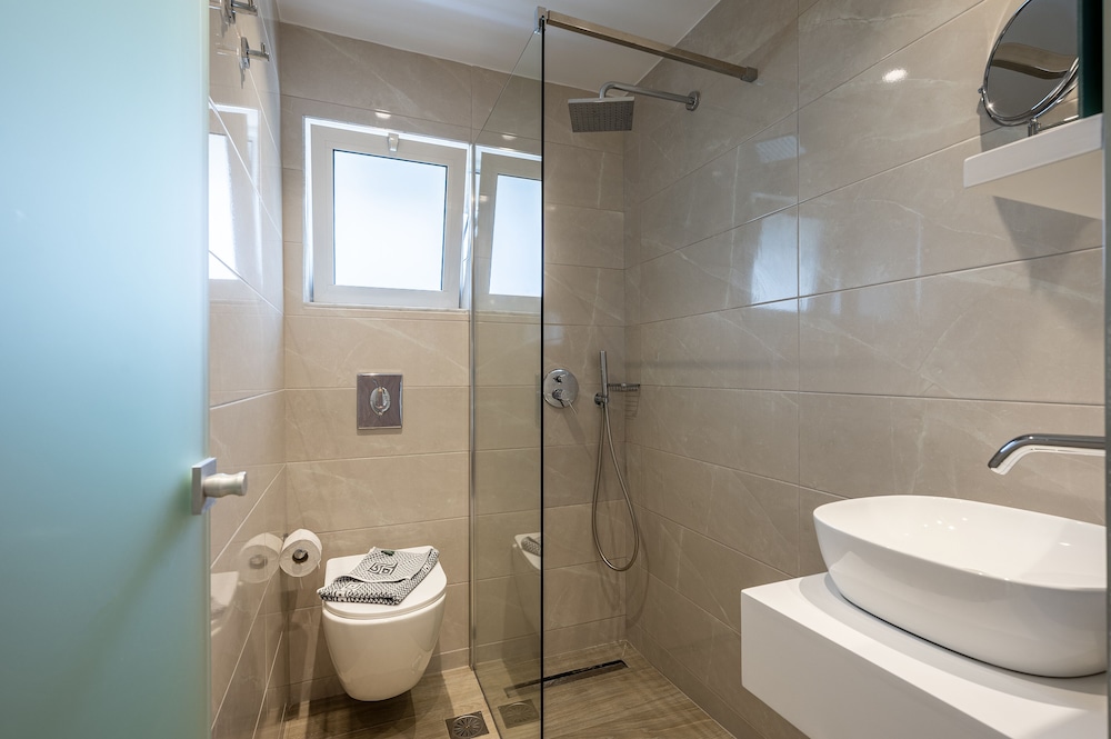 Poseidon Hotel and Apartments — Hotel rooms in Kos Town, South Aegean