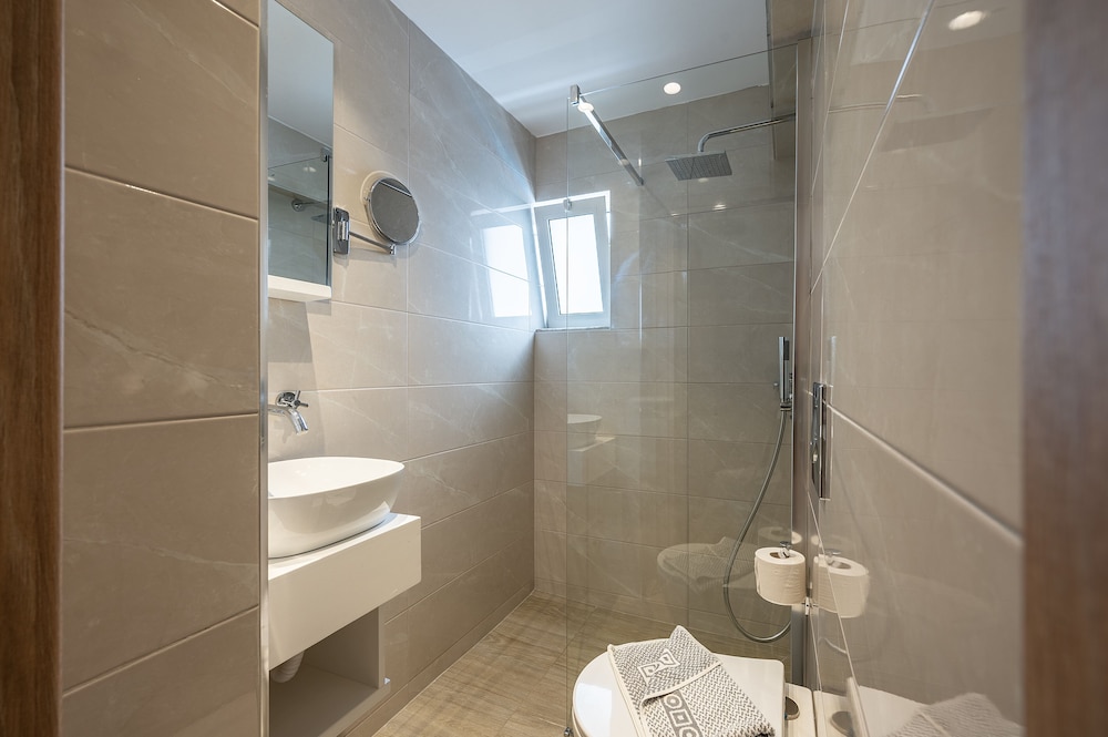 Poseidon Hotel and Apartments — Hotel rooms in Kos Town, South Aegean