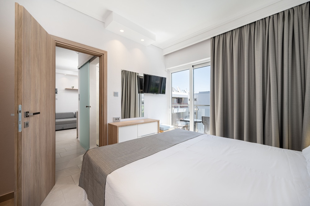Poseidon Hotel and Apartments — Hotel rooms in Kos Town, South Aegean