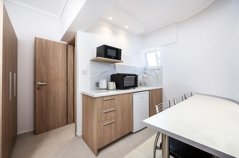 Poseidon Hotel and Apartments — Hotel rooms in Kos Town, South Aegean