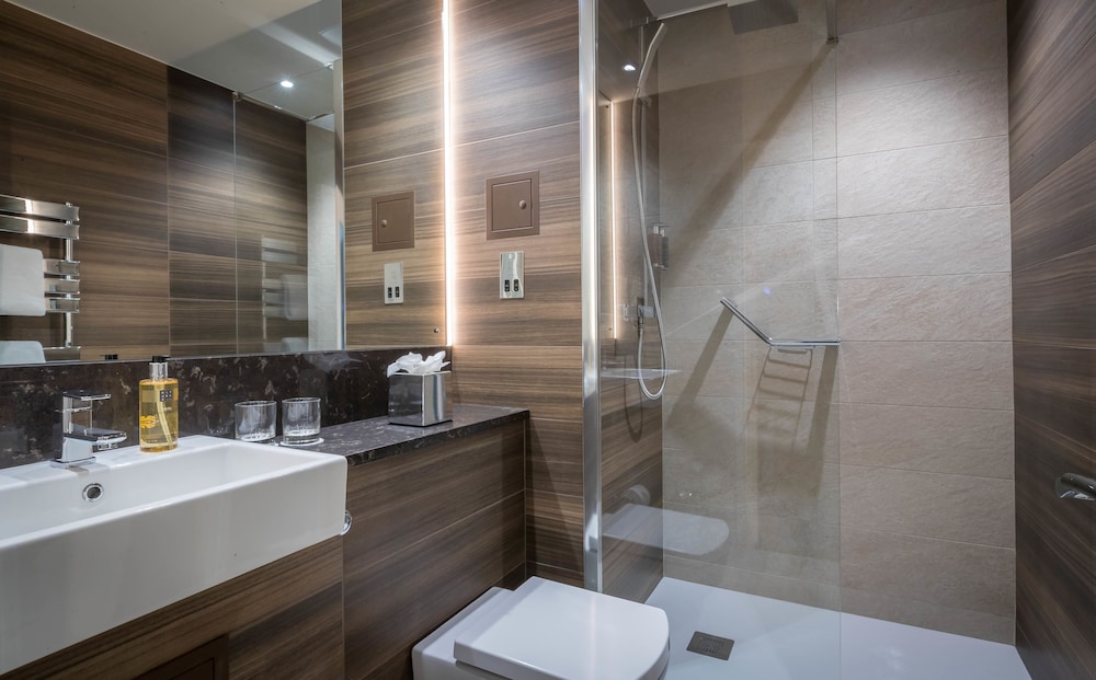 Hotel 7 Dublin — Hotel rooms in Dublin, Dublin City