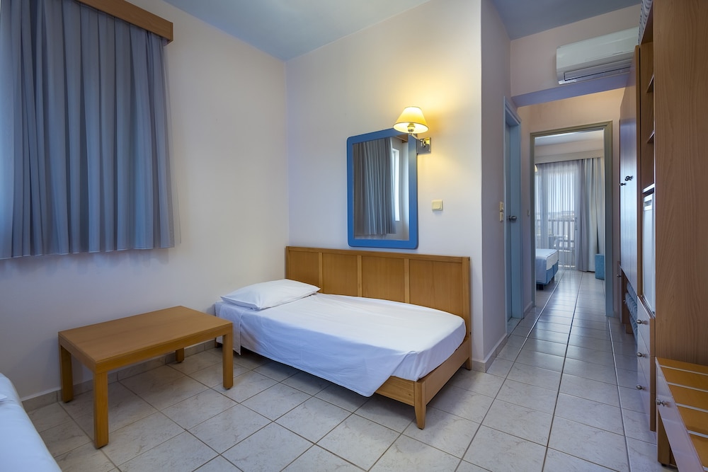 Kalimera Mare — Hotel rooms in Kardamena, South Aegean