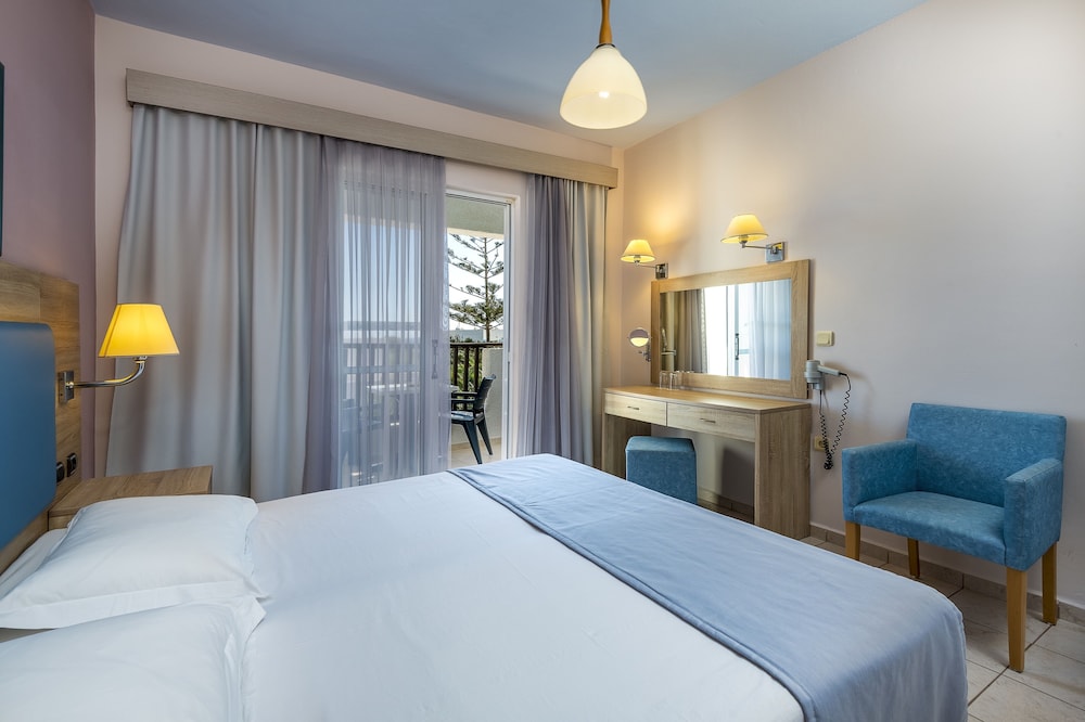 Kalimera Mare — Hotel rooms in Kardamena, South Aegean