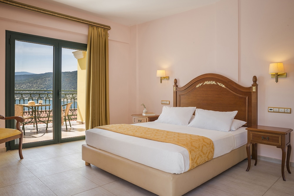 Kefalonia Bay Palace by GHH — Hotel rooms in Divarata, Ionian Islands
