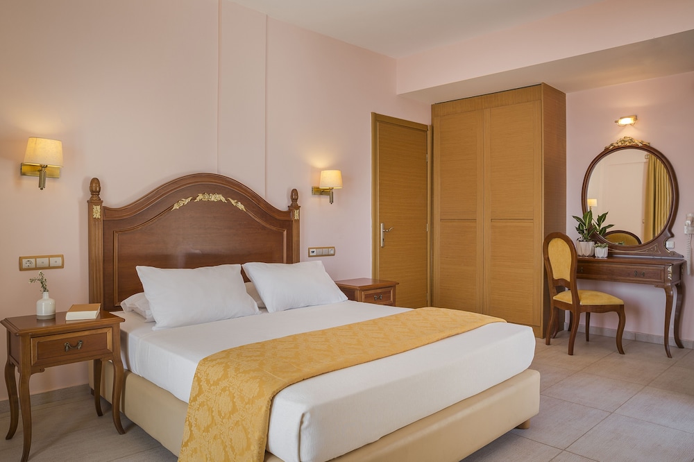 Kefalonia Bay Palace by GHH — Hotel rooms in Divarata, Ionian Islands