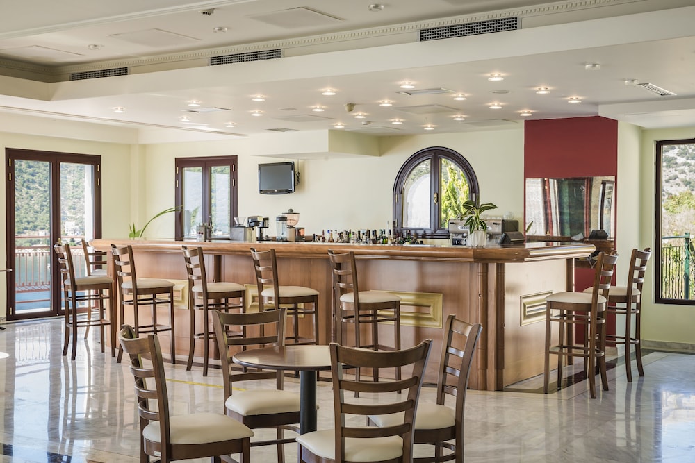 Kefalonia Bay Palace by GHH — Restaurant & bars in Divarata, Ionian Islands