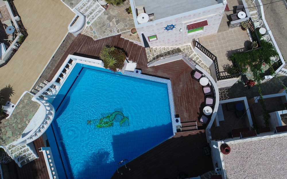 Korifi Suites Collection - Adults Only — Swimming pool in Hersonissos