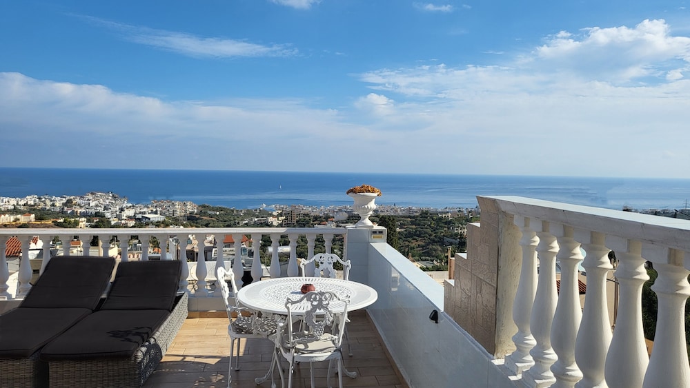 Korifi Suites Collection - Adults Only — Hotel building in Hersonissos