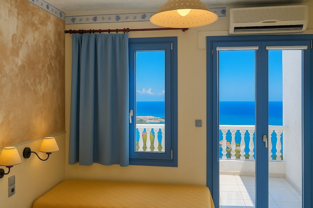 Korifi Suites Collection - Adults Only — Hotel rooms in Hersonissos