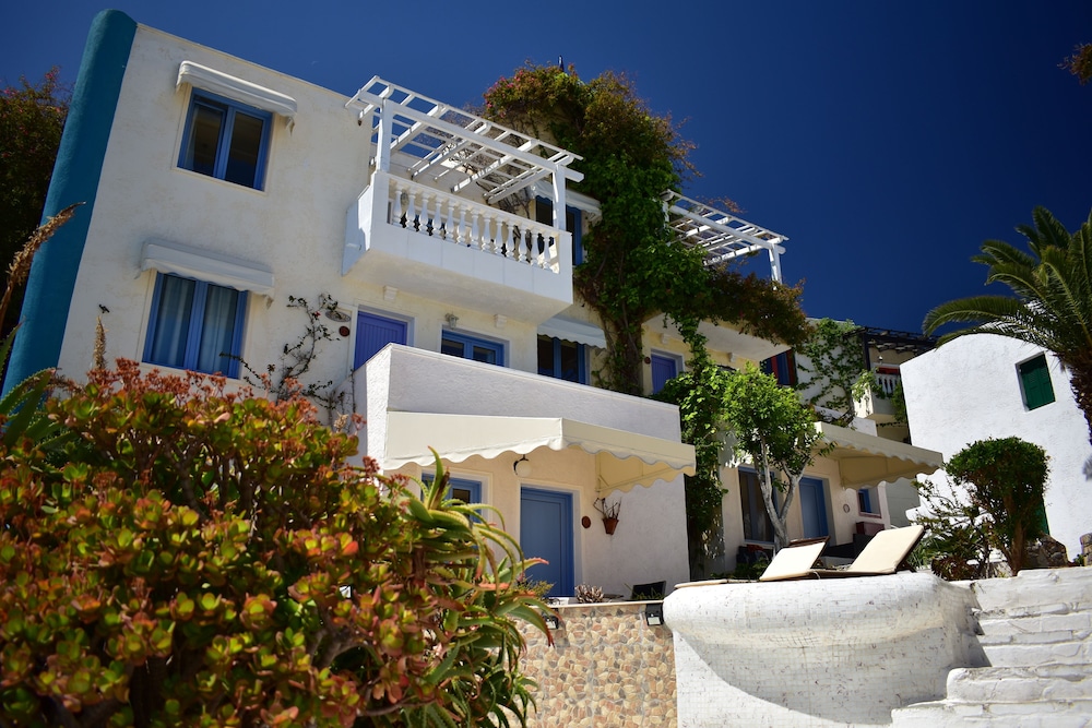 Korifi Suites Collection - Adults Only — Hotel building in Hersonissos