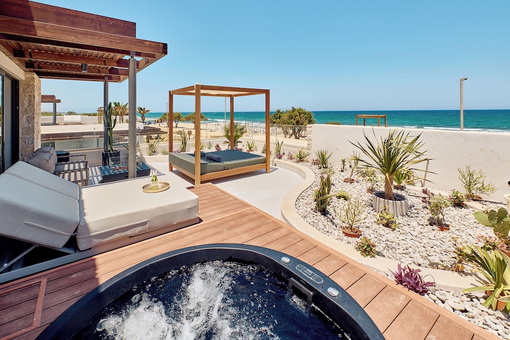 Paralos Kosta Alímia — Beach in Hersonissos