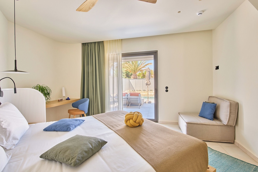 Paralos Kosta Alímia — Hotel rooms in Hersonissos