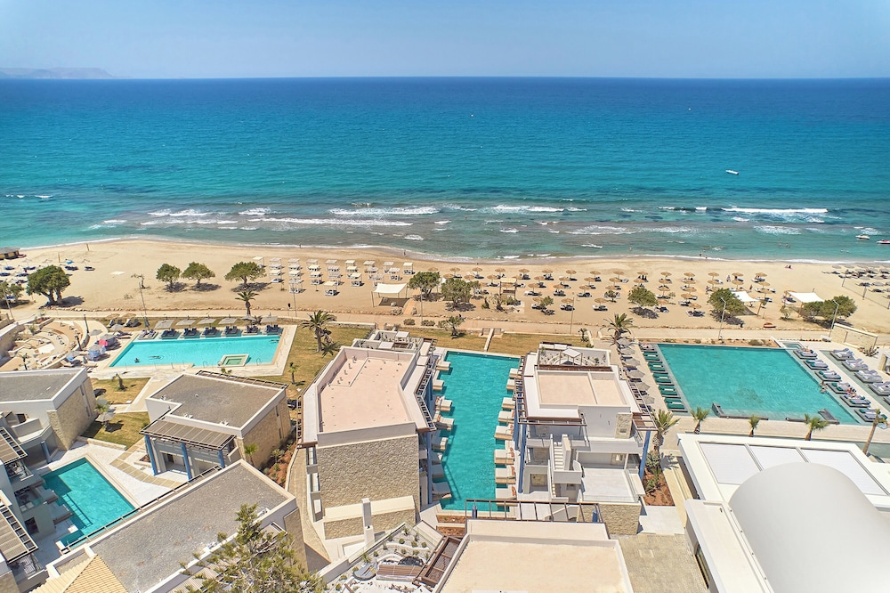 Paralos Kosta Alímia — Beach in Hersonissos