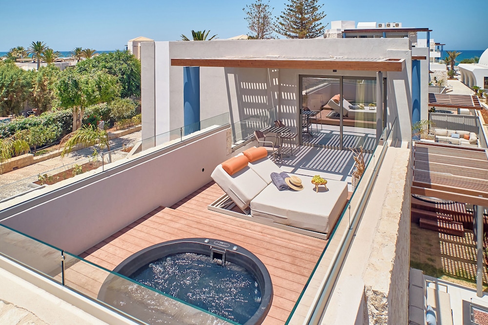 Paralos Kosta Alímia — Hotel rooms in Hersonissos