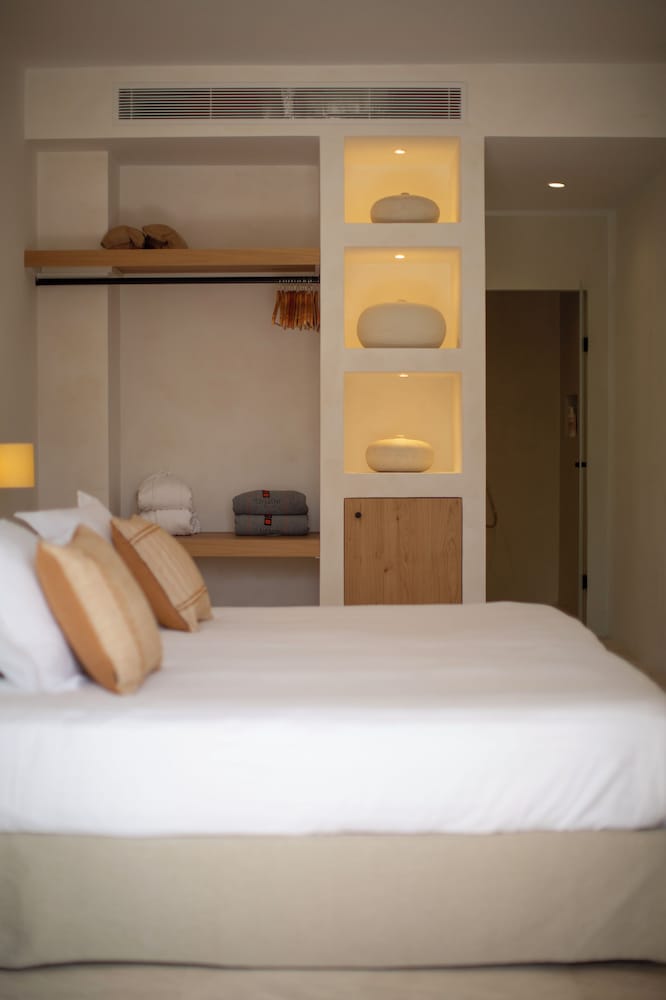 Can Jaume by Ocean Drive — Hotel rooms in Santa Eulalia, Balearic Islands