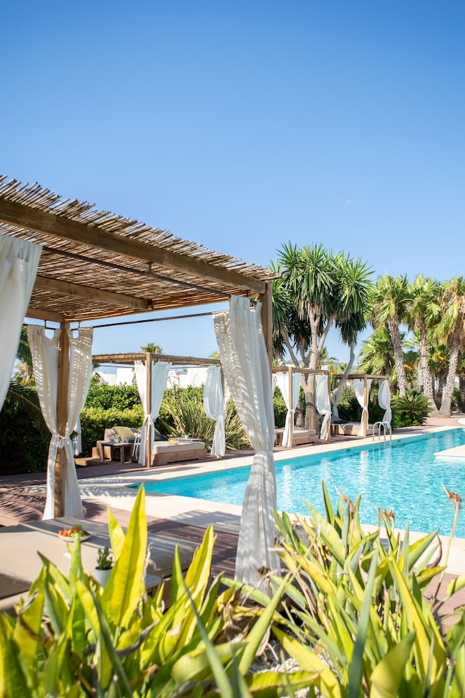 Can Jaume by Ocean Drive — Swimming pool in Santa Eulalia, Balearic Islands