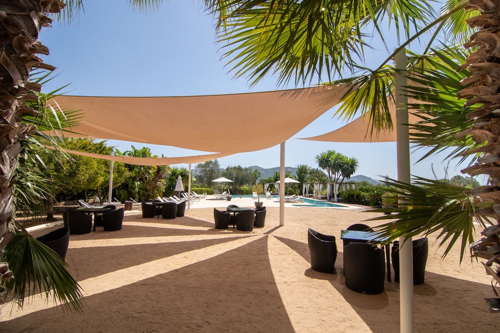 Can Jaume by Ocean Drive — Swimming pool in Santa Eulalia, Balearic Islands