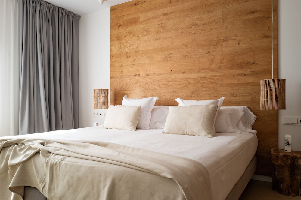 Can Jaume by Ocean Drive — Hotel rooms in Santa Eulalia, Balearic Islands