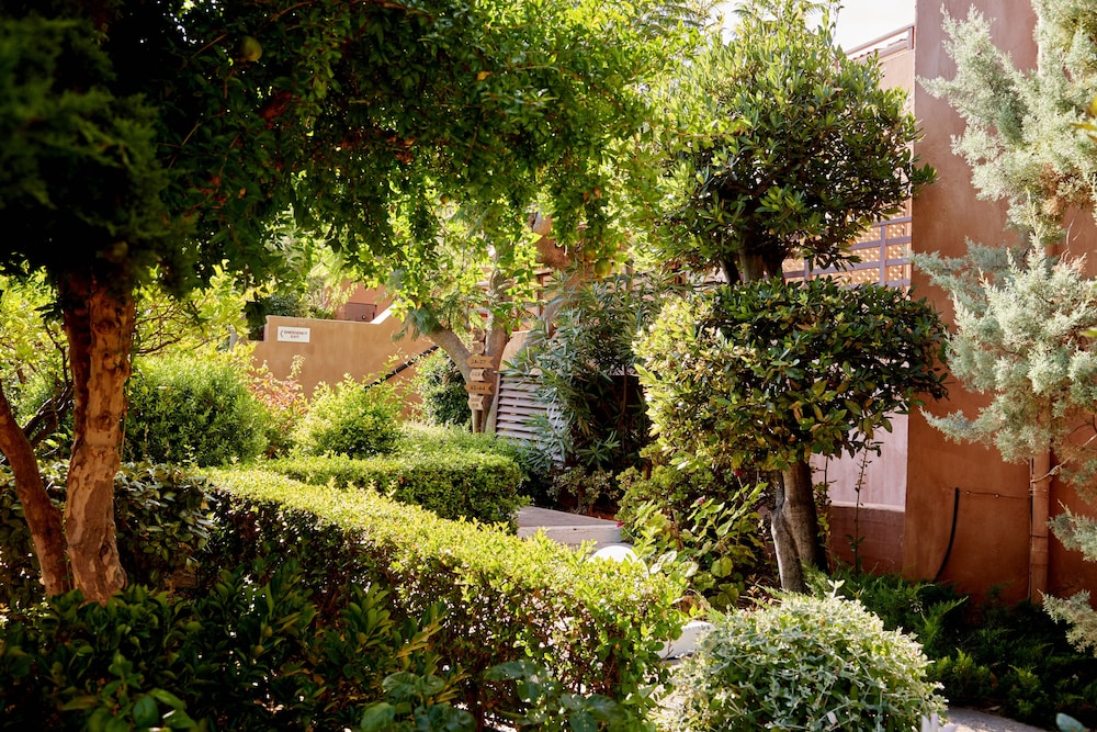 Koutouloufari Village Holiday Club — Hotel building in Hersonissos
