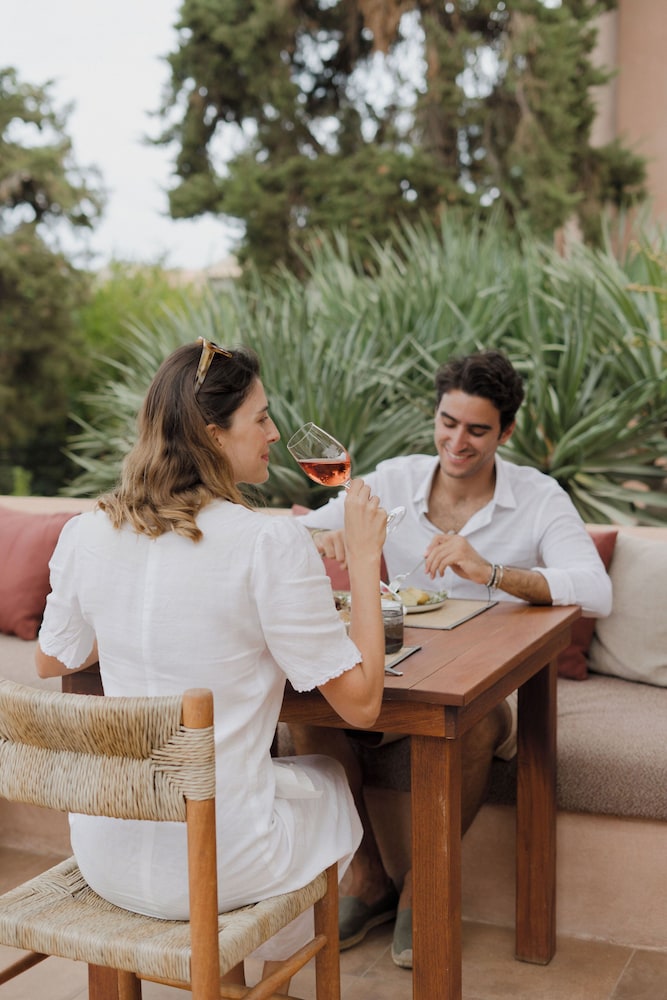 Koutouloufari Village Holiday Club — Restaurant & bars in Hersonissos