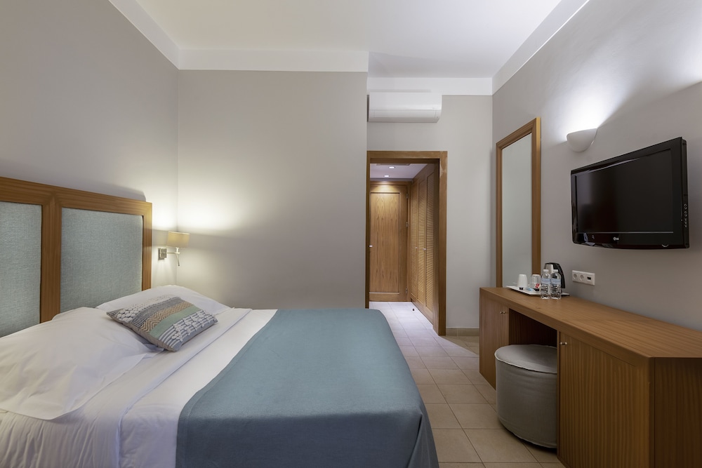 Atlantica Beach Resort Kos - All Inclusive — Hotel rooms in Kardamena, South Aegean