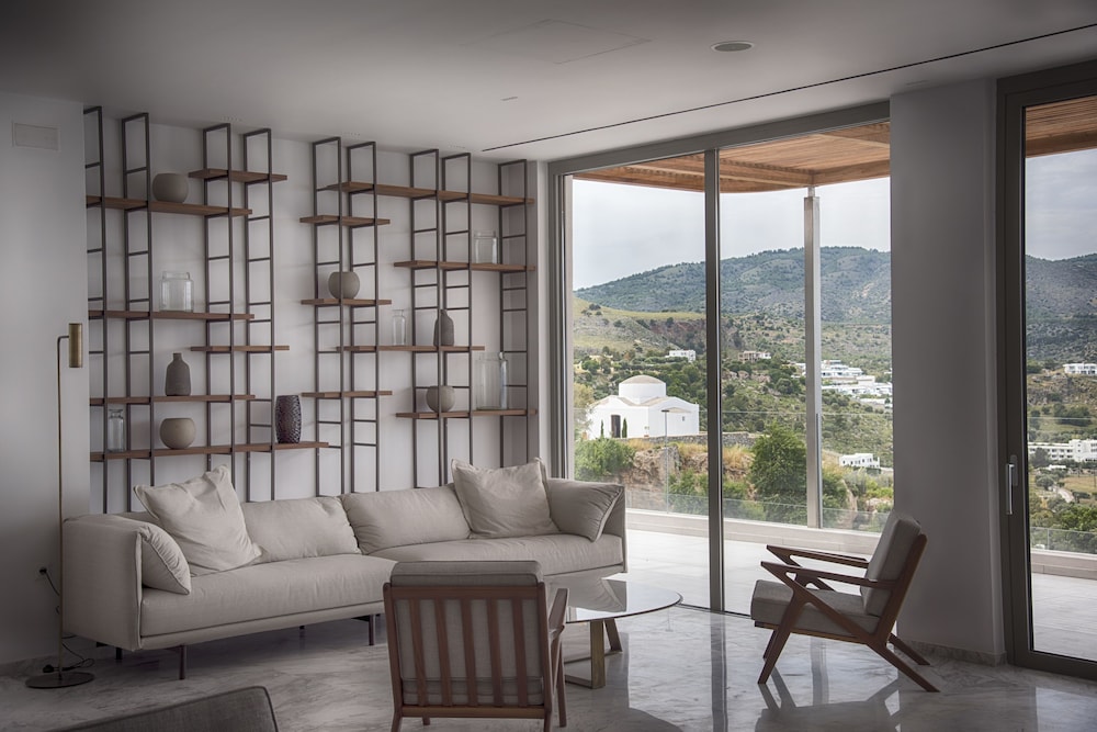 Lindos Mare — Hotel rooms in Lindos, South Aegean