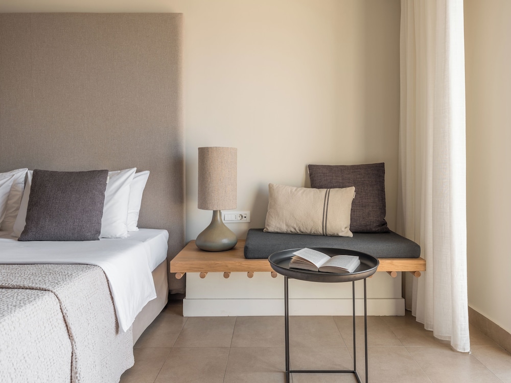 Lindos Mare — Hotel rooms in Lindos, South Aegean