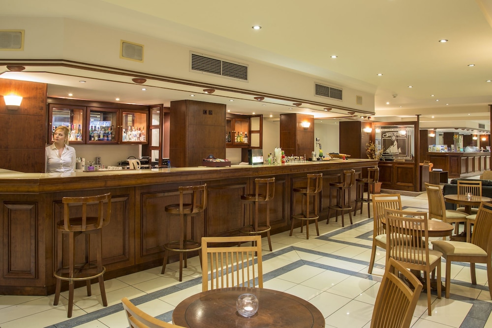 Manousos City Hotel — Restaurant & bars in Rhodes Town, South Aegean
