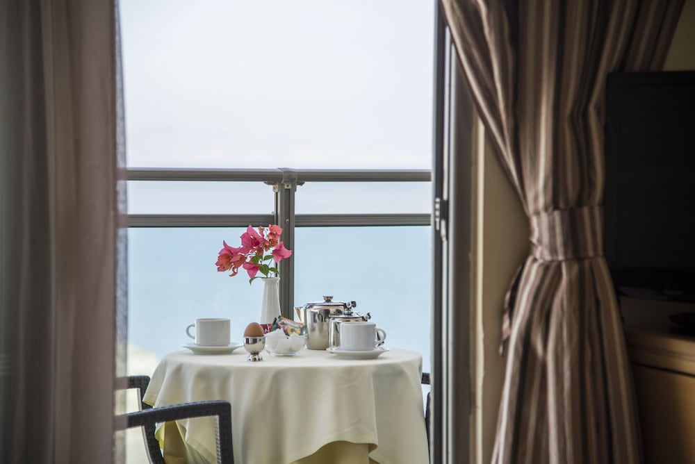 Manousos City Hotel — Hotel rooms in Rhodes Town, South Aegean