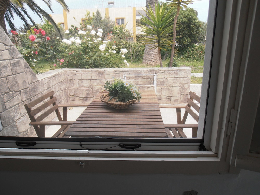 Mariliza Beach — Hotel building in Marmari (Kos), South Aegean
