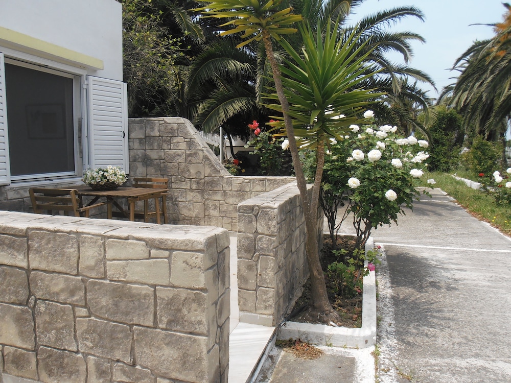 Mariliza Beach — Hotel building in Marmari (Kos), South Aegean