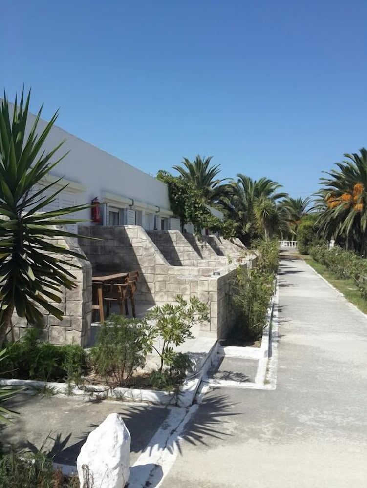 Mariliza Beach — Hotel building in Marmari (Kos), South Aegean