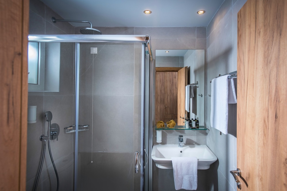Mistral Mare — Hotel rooms in Istro