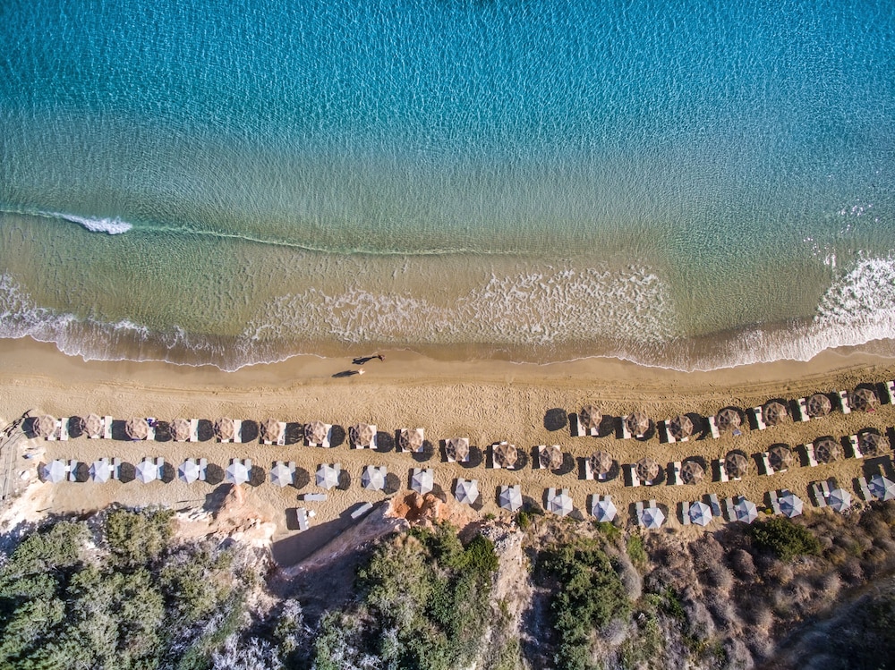 Mistral Mare — Beach in Istro