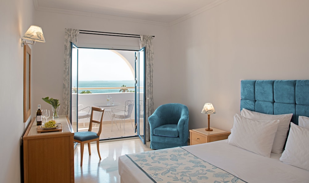 Mitsis Norida — Hotel rooms in Kardamena, South Aegean