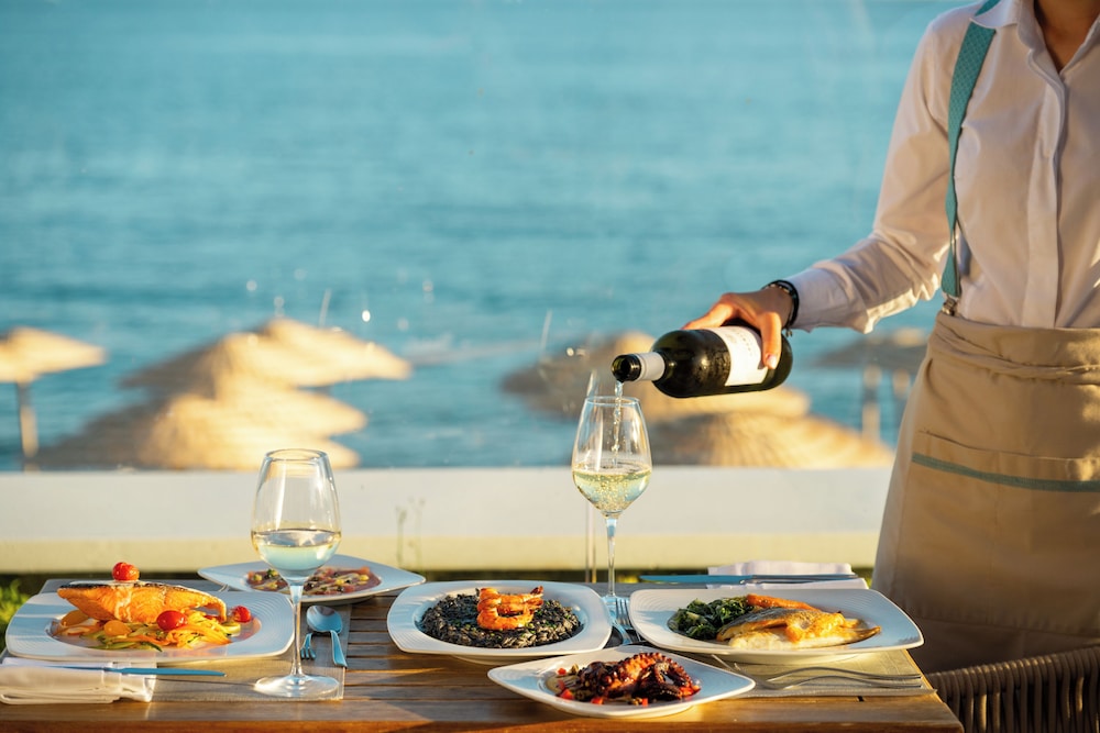 Mitsis Norida — Restaurant & bars in Kardamena, South Aegean