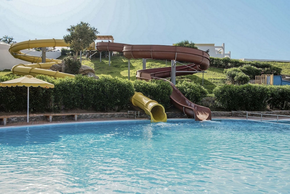 Mitsis Norida — Swimming pool in Kardamena, South Aegean