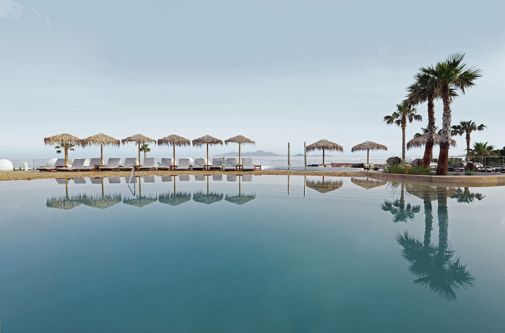 Mitsis Norida — Swimming pool in Kardamena, South Aegean