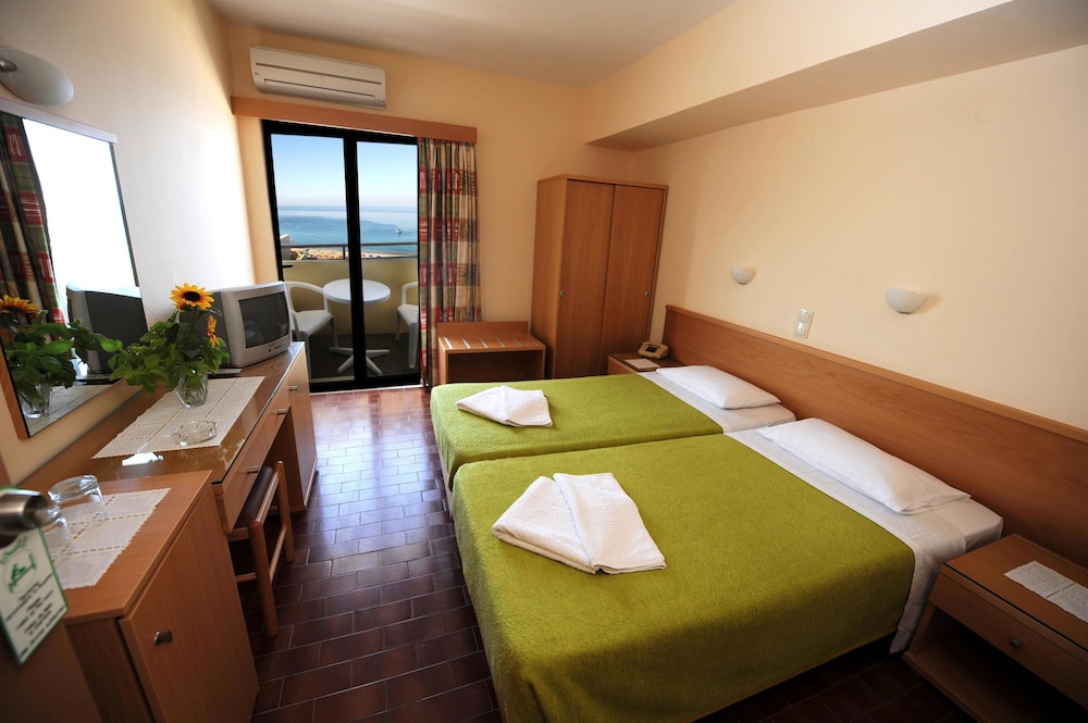 Nafsika Hotel — Hotel rooms in Rhodes Town, South Aegean