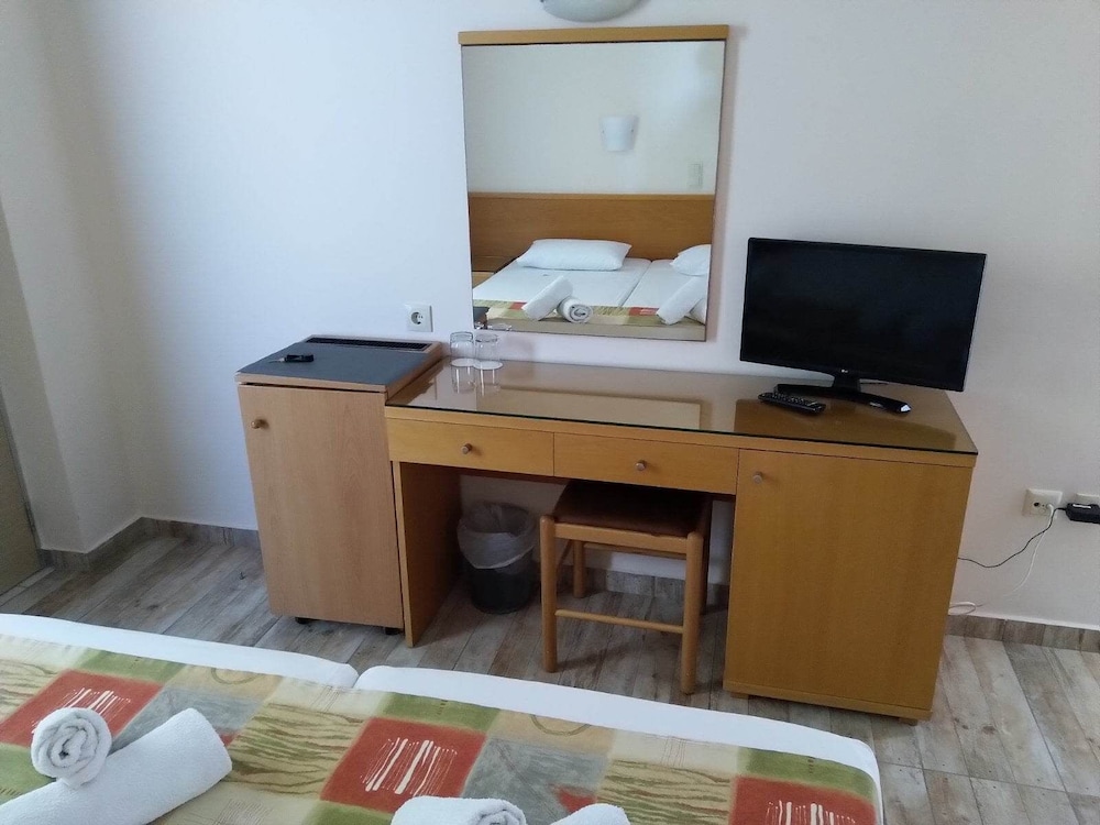 Nafsika Hotel — Hotel rooms in Rhodes Town, South Aegean