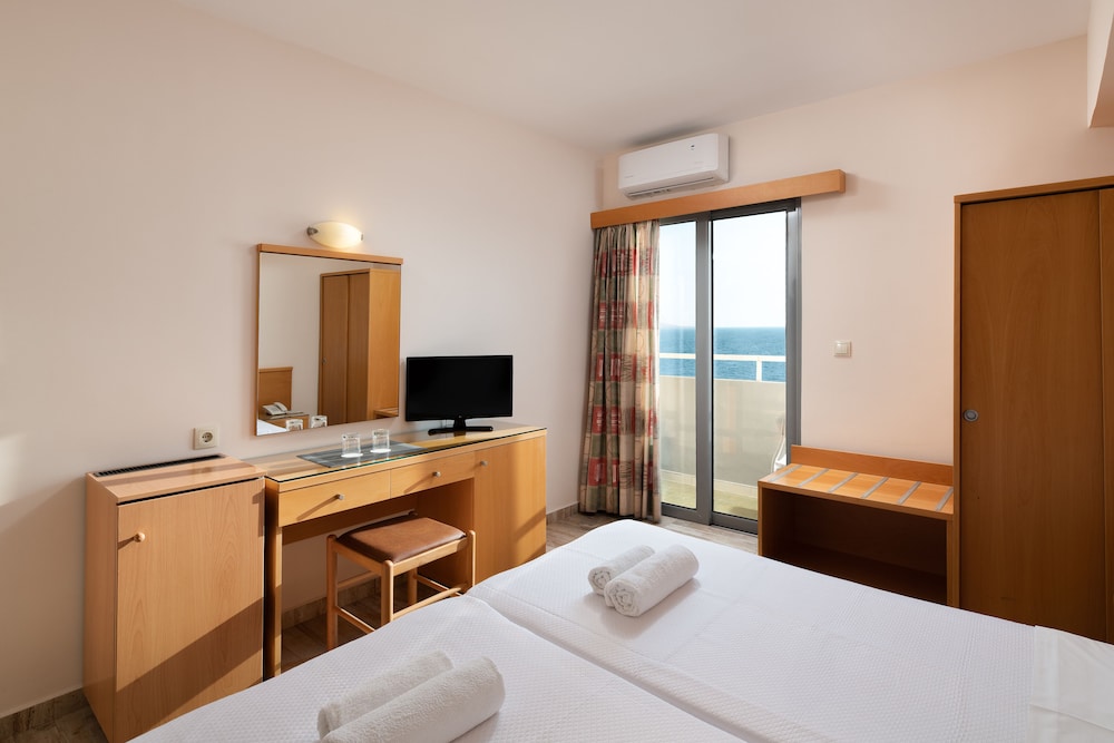 Nafsika Hotel — Hotel rooms in Rhodes Town, South Aegean
