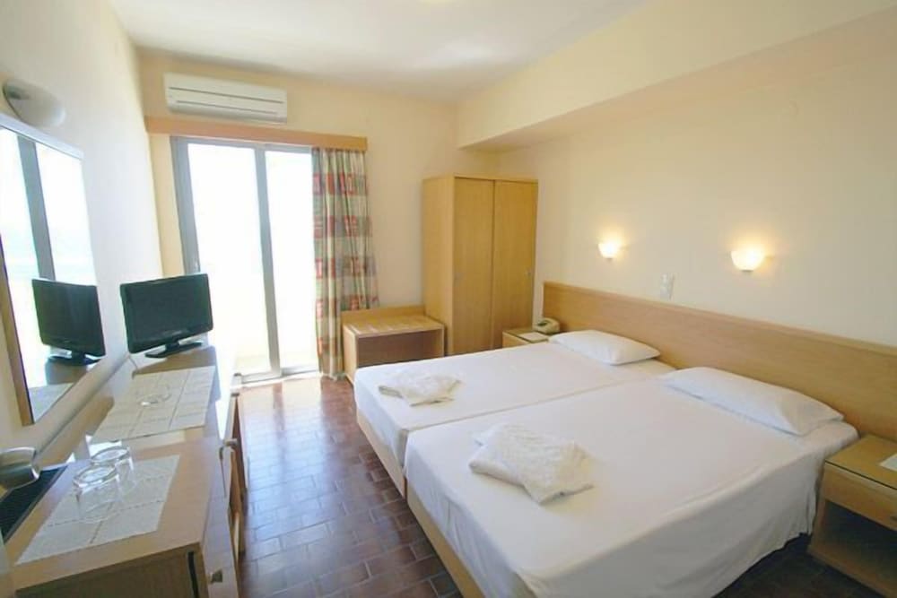 Nafsika Hotel — Hotel rooms in Rhodes Town, South Aegean