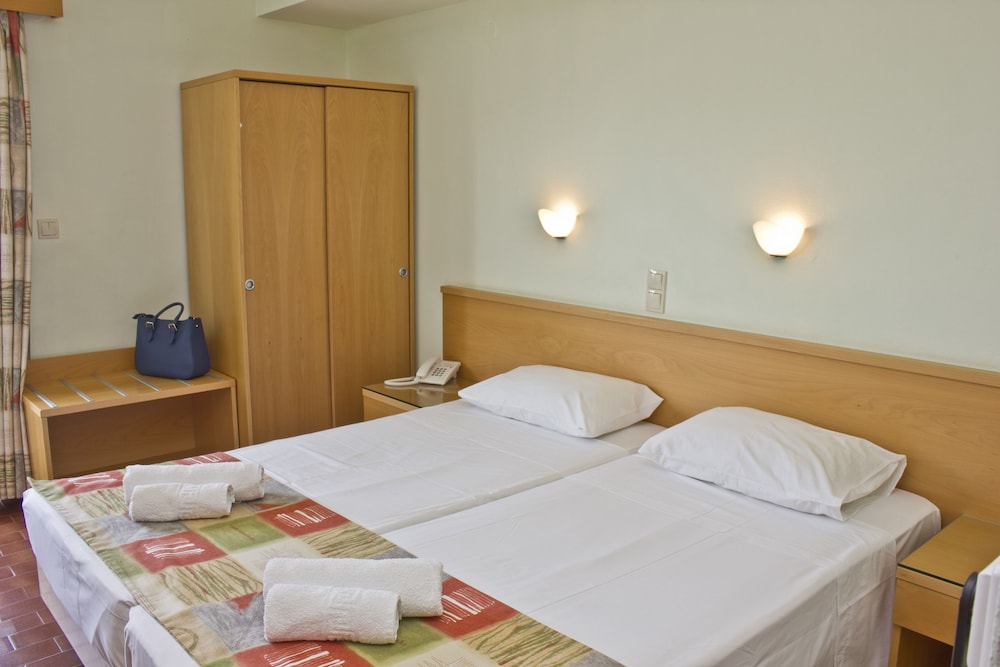Nafsika Hotel — Hotel rooms in Rhodes Town, South Aegean