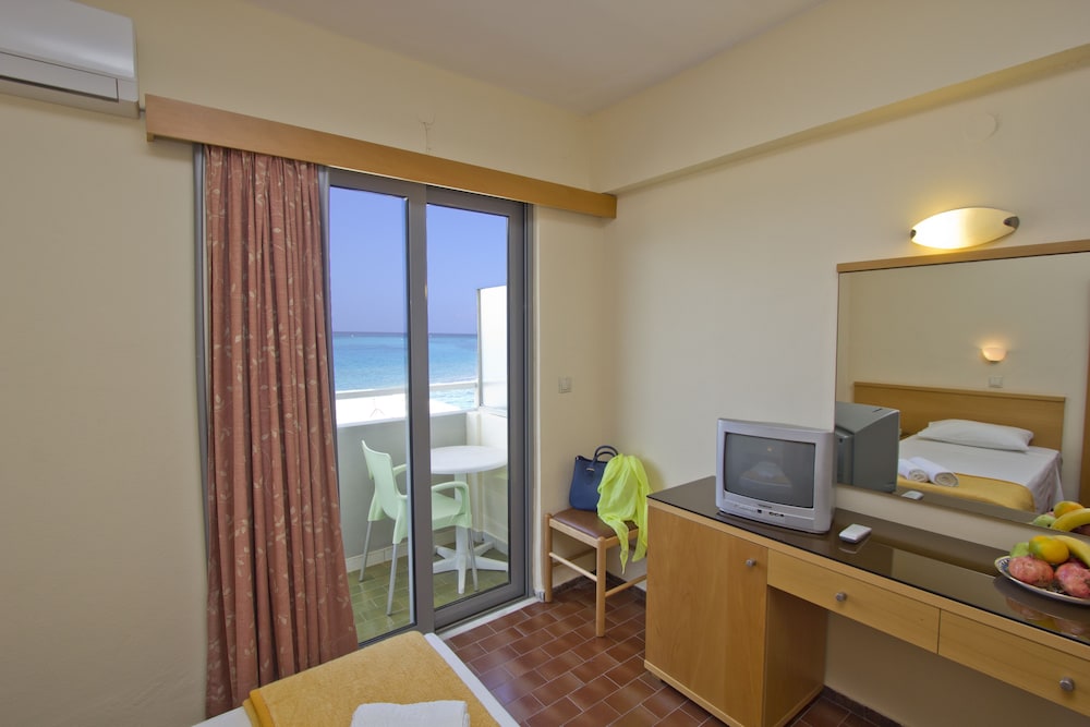 Nafsika Hotel — Hotel rooms in Rhodes Town, South Aegean