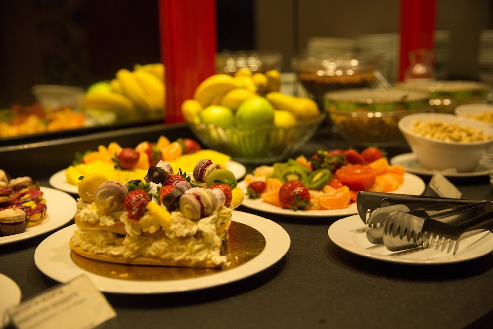 Graffit Gallery Design Hotel — Restaurant & bars in Varna, Varna Region