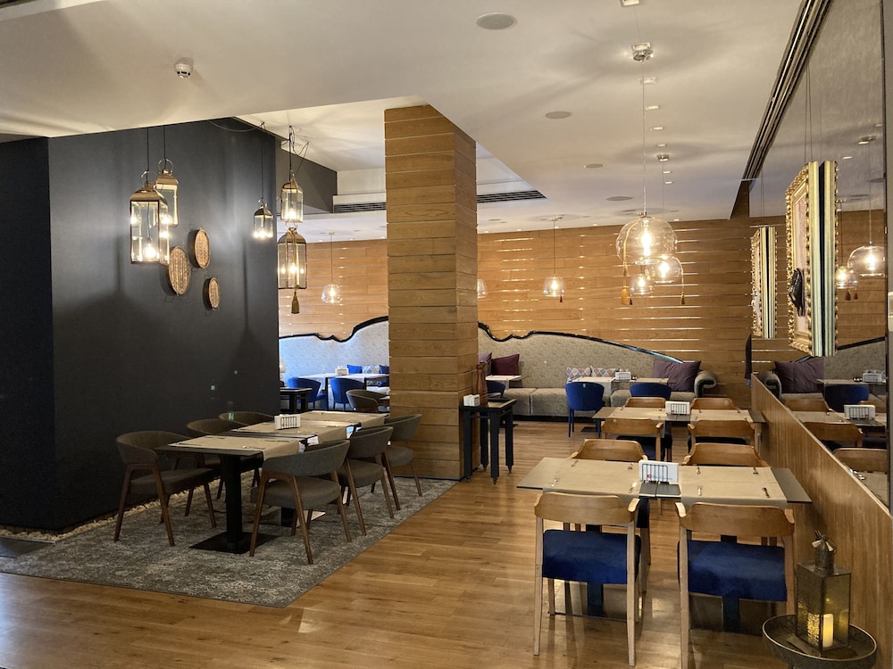 Graffit Gallery Design Hotel — Restaurant & bars in Varna, Varna Region